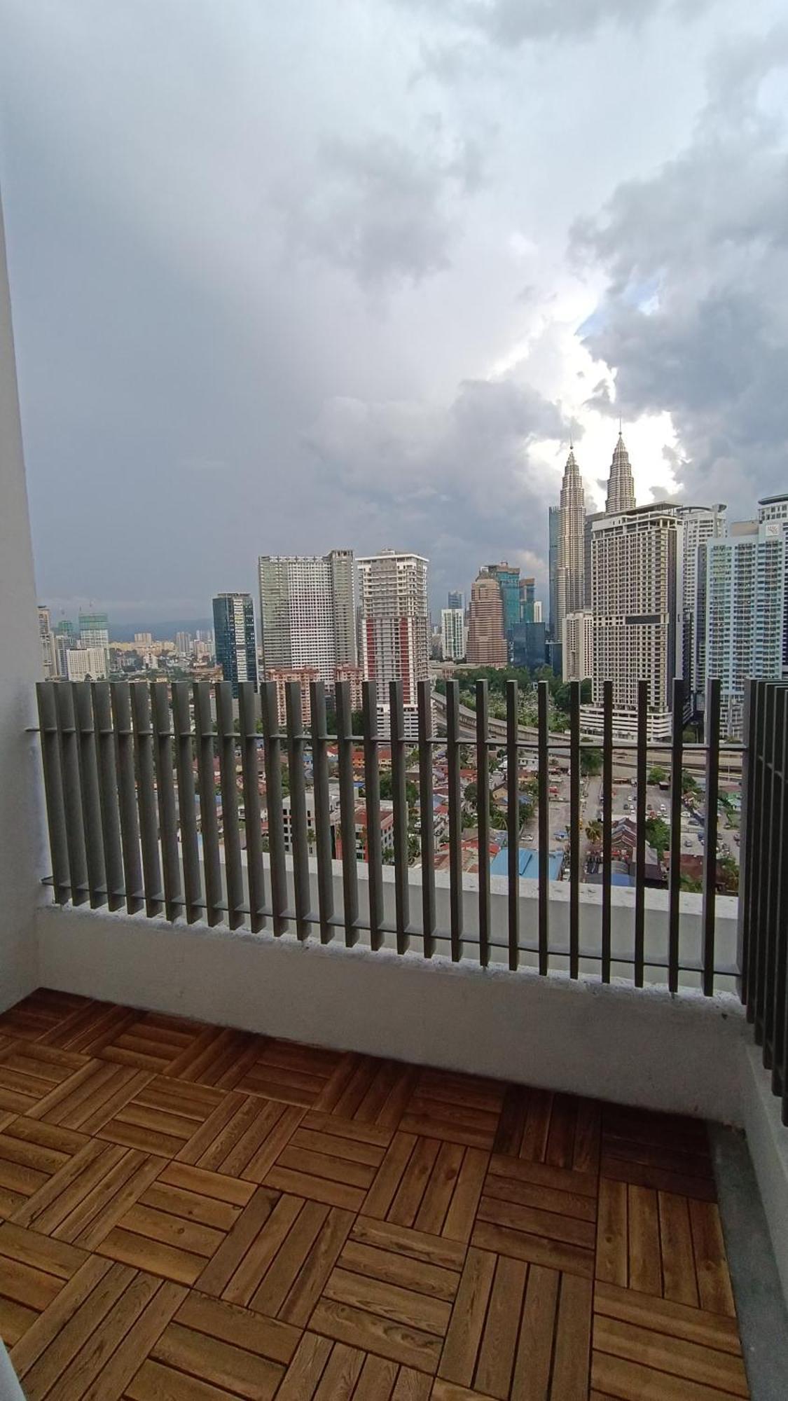C14B Modern Infinity Pool Klcc Balcony View Διαμέρισμα Κουάλα Λουμπούρ Εξωτερικό φωτογραφία